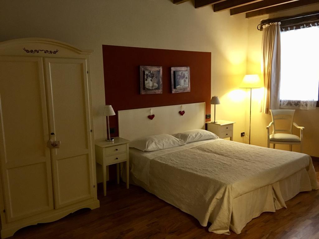 Agriturismo Corte Rocca San Giorgio di Mantova エクステリア 写真